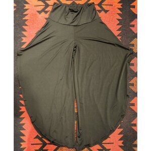 NWOT Loveu. Dear Wide-Leg Black High-Waisted Harem side slits Pants Size S
